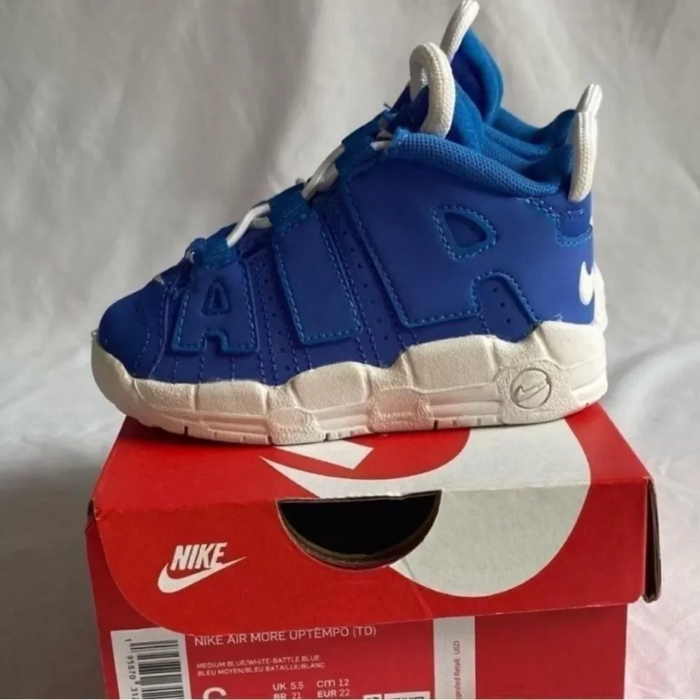 Nike Air More Uptempo Size 6C